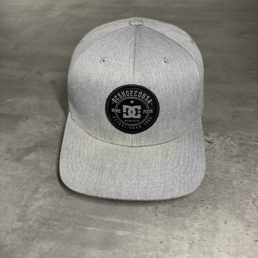 DC Shoes SnapBack Hat Gray Black Trucker Surf Skate Y2K Yupoong Trucker‎ Cap